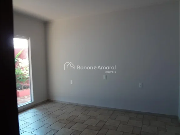 Imagem Casa Vila Nogueira,Campinas. com 3 quartos, sala 2 ambientes, Wc com blindex.
ótima localização