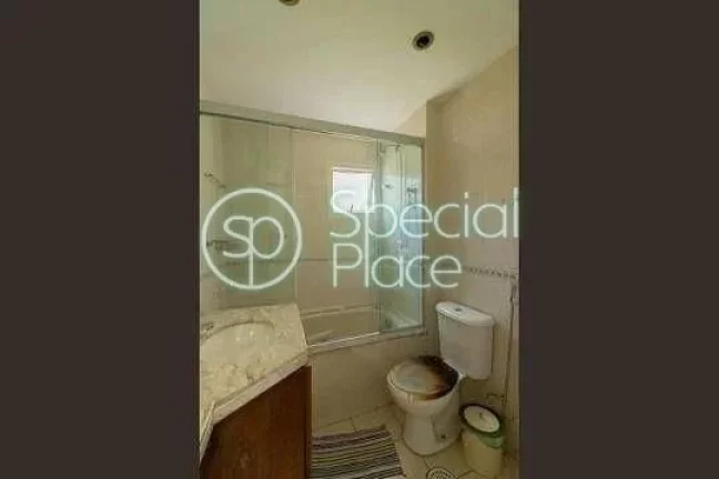 Imagem Moema Pássaros - Ótima localização Apartamento com bastante luz natural, dormitórios e cozinha ...