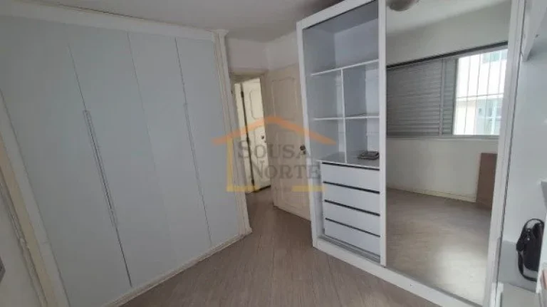 Imagem Apartamento mobiliado com 2 dormitórios, 2 banheiros e 1 vaga de garagem. Possui sala de estar e ja...
