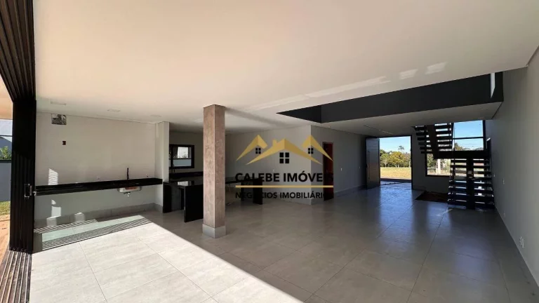 Imagem Sobrado com 3 dormitórios à venda, 258 m² por R$ 1.500.000,00 - Village Manacá - Cesário Lange/SP