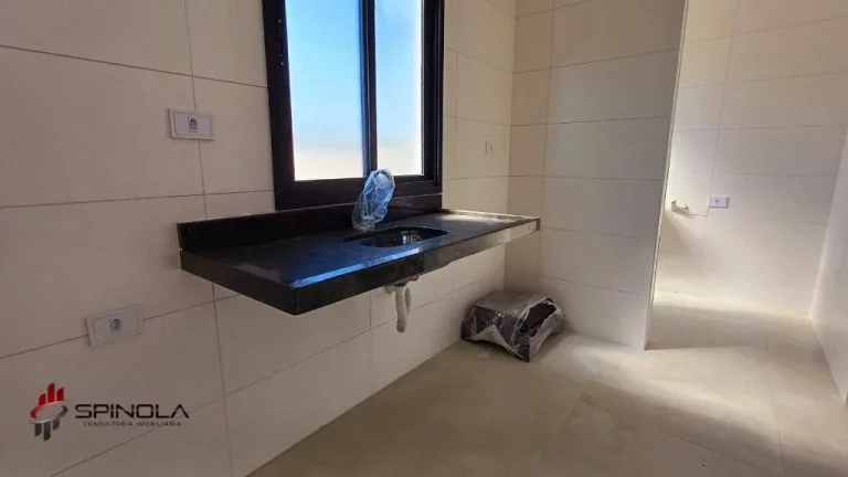 Imagem Apartamento com 2 dormitórios à venda, 67 m² por R$ 518.000,00 - Maracanã - Praia Grande/SP