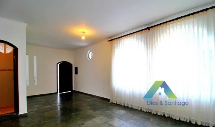 Imagem CASA TÉRREA - EXCELENTE LOCALIZAÇÃO