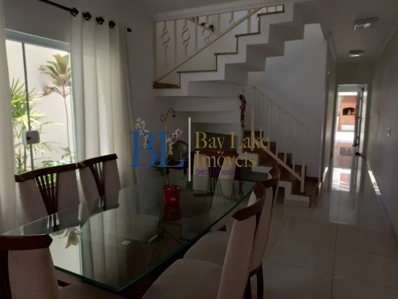 Imagem Casa ampla com espaço gourmet retrátil, 2 suítes+ 4 vagas + 6 banheiros