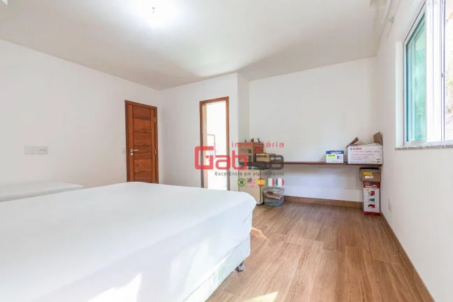 Imagem Casa com 6 dormitórios à venda, 400 m² por R$ 3.150.000 - Village de Búzios - Armação dos Búzios/RJ