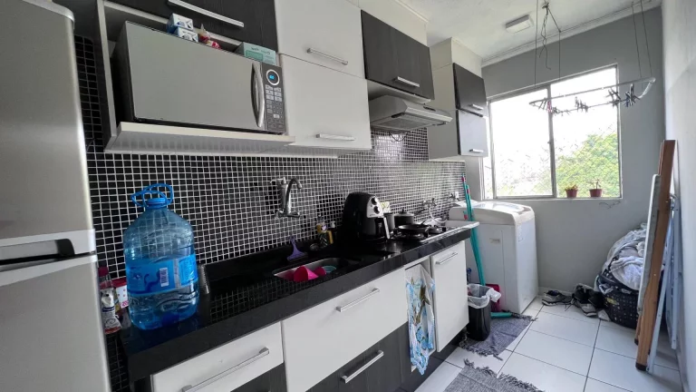 Imagem Apartamento com 2 dormitórios à venda, 50 m² por R$ 180.000,00 - Cidade São Jorge - Santo André/SP