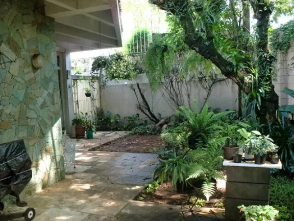 Imagem Casa Térrea Alto de Pinheiros - 4 Dorms, 1 Suíte, 2 Vagas Cobertas.