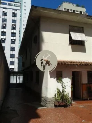 Imagem BEM LOCALIZADA, ANTIGA PRECISA MODERNIZAR