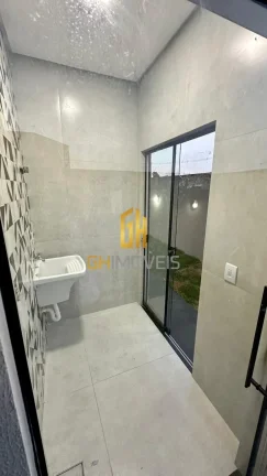 Imagem GH1965

Casa com 3 quartos no Terras Alpha Residencial 2, em terreno com 305m² com 152m² de área ...