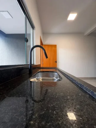 Imagem Casa 2/4 C Suite Com Area Gourmet A 6 Min Do Centro De Aparecida De Goiania