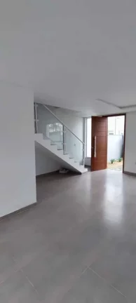 Imagem Casa com 2 Dormitórios sendo 1 suíte e 1 vaga na Garagem em Navegantes.