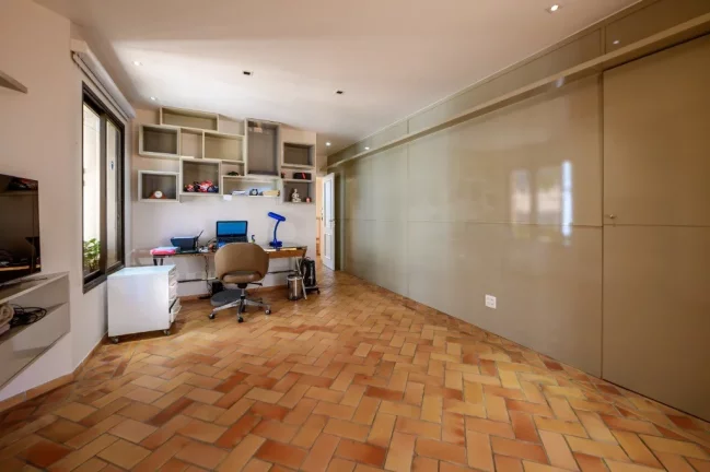 Imagem Duplex for Sale in São Paulo, Brazil: 5 Beds, 5 Baths, 4 Car Spaces, 790m² - Exclusive Cerqueira César Residence