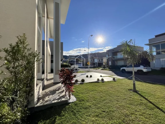 Imagem Casa Alto Padrão para Venda em Florianópolis / SC no bairro São João do Rio Vermelho