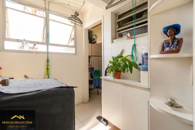 Imagem Apartamento com 94 m², 2 Dorm ( 1 suíte), Varanda, 1 Vaga , Edifício com Churrasqueira