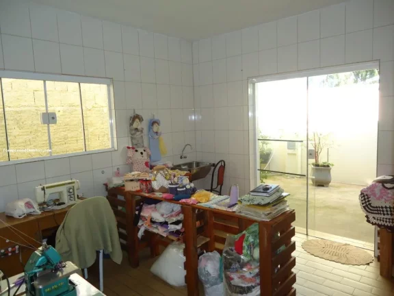 Imagem Casa para Venda em Limeira, Jardim Senador Vergueiro, 4 dormitórios, 1 suíte, 2 banheiros, 1 vaga