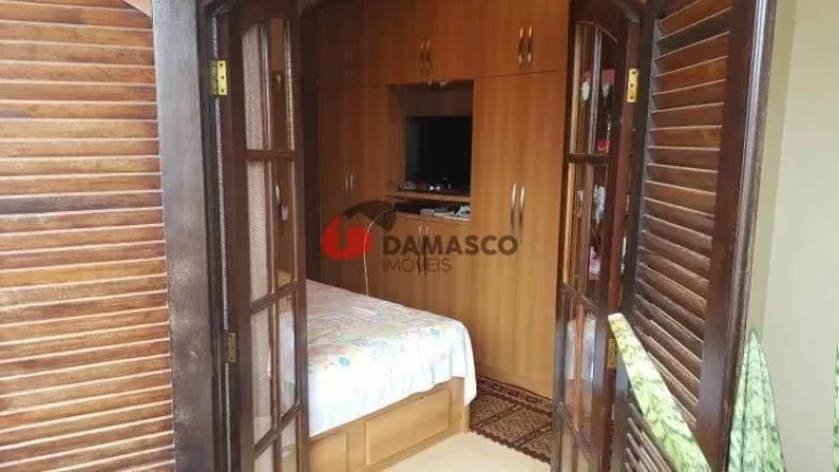 Imagem Sobrado à venda 3 Quartos, 3 Suites, 4 Vagas, 210M², Osvaldo Cruz, São Caetano do Sul - SP