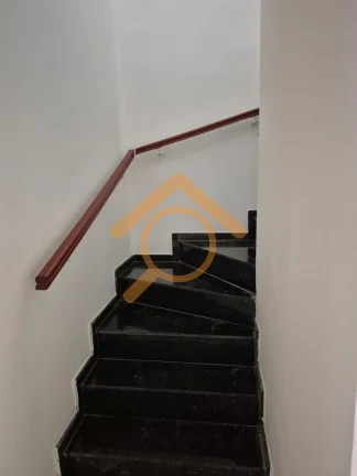 Imagem Casa reformada na Vila Arriete: 3 quartos, 1 suíte, 2 salas, 2 banheiros, 2 vagas - 118,00 m² em São Paulo-SP.