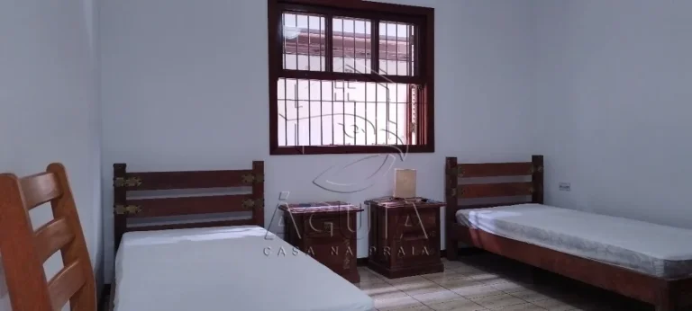 Imagem Casa à venda na Praia da Lagoinha em Ubatuba apenas 200mts da Praia!