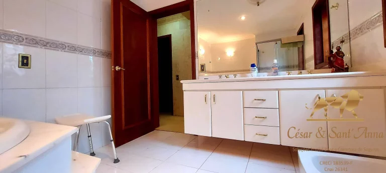 Imagem Apartamento com 226m², a venda, no centro turístico de Capivari.