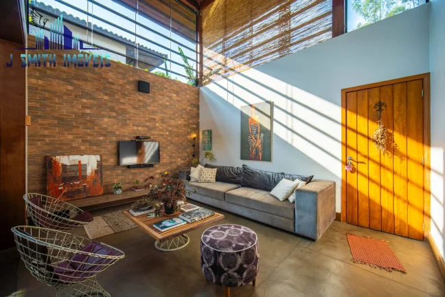 Imagem Casa com 2 dormitórios, sendo 1 suíte à venda - Granja Viana - Fazendinha