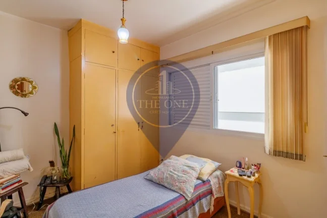 Imagem Apartamento à Venda em Indianópolis, São Paulo-SP: 2 Quartos, 2 Salas, 2 Banheiros, 1 Vaga de Garagem, 73m² de Área. Venha Conferir!