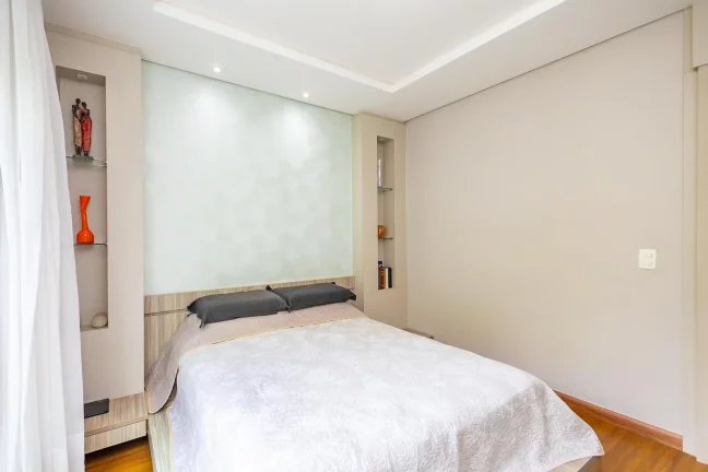 Imagem Casa de alto padrão em condomínio, aceita permuta!