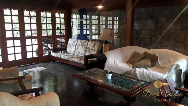 Imagem Casa em Condomínio para Venda em Teresópolis / RJ no bairro Quebra Frascos