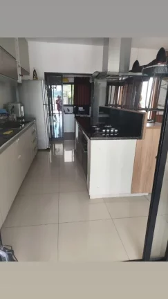 Imagem Sobrado com 3 dormitórios para alugar, 142 m² por R$ 4.310/mês - Reserva do Vale - Caçapava/SP