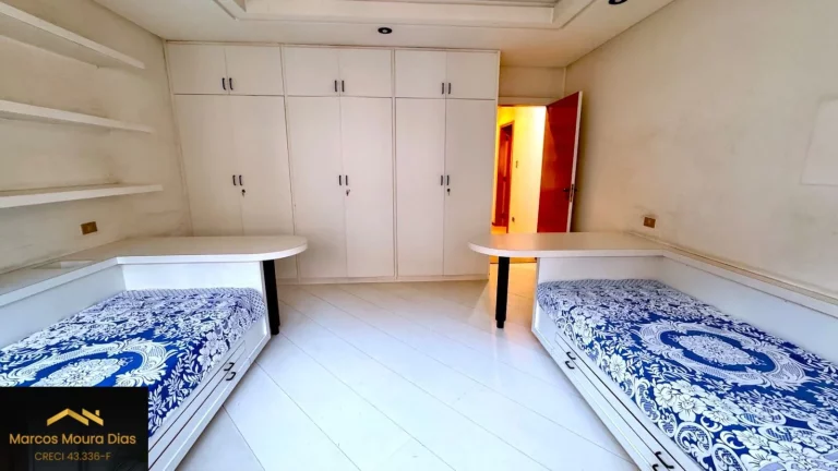 Imagem Apartamento Amplo na Avenida Angélica, 4 dormitórios (2 SUÍTES), possui Hidro e closet. Edifício com 2 Vagas de Garagem