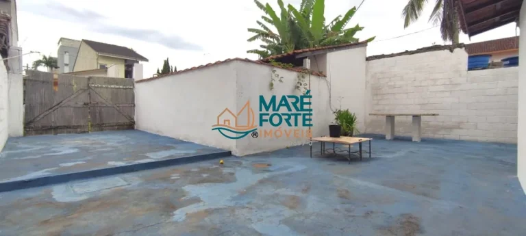 Imagem CASA COM TERRENO DE 250M² À POUCOS PASSOS DA ORLA (COM LAJE)!