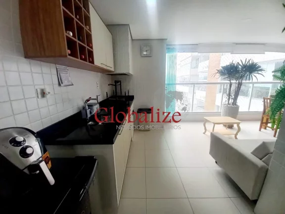 Imagem APARTAMENTO À VENDA COM 3 DORMITÓRIOS, 3 SUÍTES E 2 VAGAS DE GARAGEM NO BAIRRO DO GONZAGA EM SANTOS POR R$ 1.926.000,00.