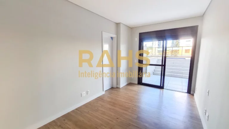 Imagem Amplo giardino no bairro América de Joinville! O Apartamento conta com 3 suítes, 2 salas, 5 banhei...