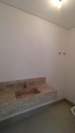 Imagem Casa Alphaville - 470 M², 4 Dorms, 4 Suítes, 2 Salas, 6 Vagas, Aquecimento Solar, Piscina, Terraço, Despensa, Área Gourmet, Depósito, Escritório.