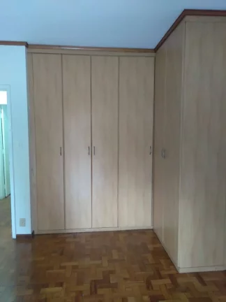 Imagem Sobrado com 3 dormitórios para alugar, 183 m² por R$ 3.550,00/mês - Parque Jaçatuba - Santo André/SP