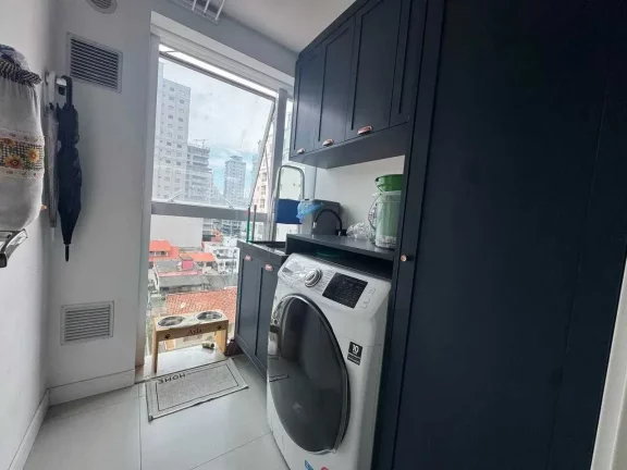 Imagem Apartamento mobiliado com 4 suítes sendo 02 demi e 3 vagas no bairro Meia Praia em Itapema