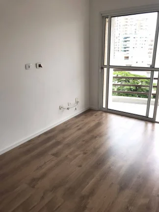 Imagem Apartamento Reformado 80 M² 3 Dormitórios 1 Suíte e 2 Vagas de Garagens