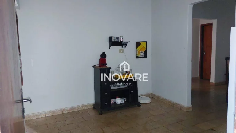 Imagem Casa com 3 dormitórios à venda, 210 m² por R$ 350.000 - Setor Paranaíba - Itumbiara/GO