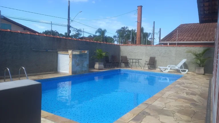 Imagem Casa para Venda em Itanhaém, Parque Augustus, 5 dormitórios, 1 suíte, 3 banheiros, 4 vagas