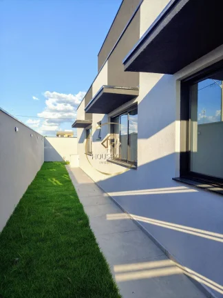 Imagem Casa Térrea, 3 Dormitórios (2 suítes), 2 Vagas, Vereda dos Campos, Sjc.