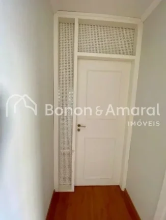 Imagem Situado no charmoso e desejado bairro Cambuí, em Campinas, este apartamento oferece uma impressiona...