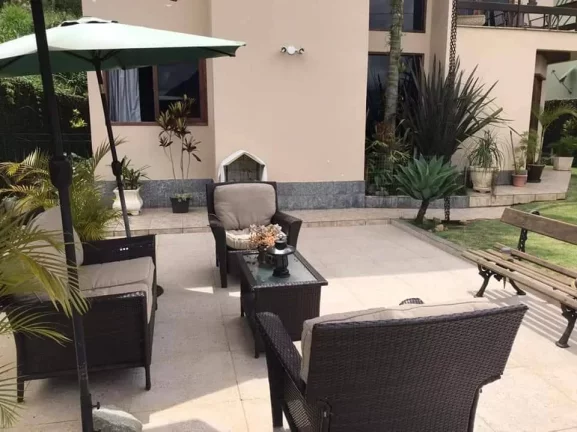 Imagem LINDA CASA A VENDA NO BAIRRO: BRAUNES - NOVA FRIBURGO RJ.