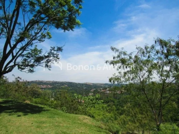 Imagem Casa com vista privilegiada, com 3 quartos, sendo 2 suítes com varanda, banheiros com blindex, sót...