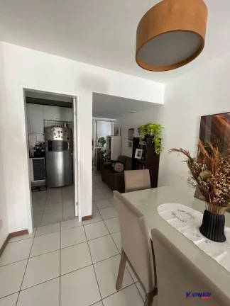 Imagem CASA À VENDA COM 3 QUARTOS, SENDO UM SUÍTE