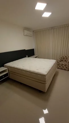 Imagem Apartamento à venda, com 3 quartos, 130m²