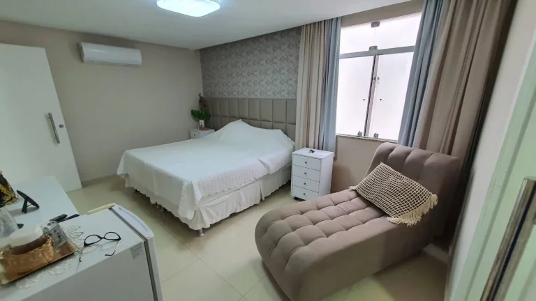 Imagem Casa à Venda no Cond. Rota do Sol - 5 Quartos, Closet Master, 250m²