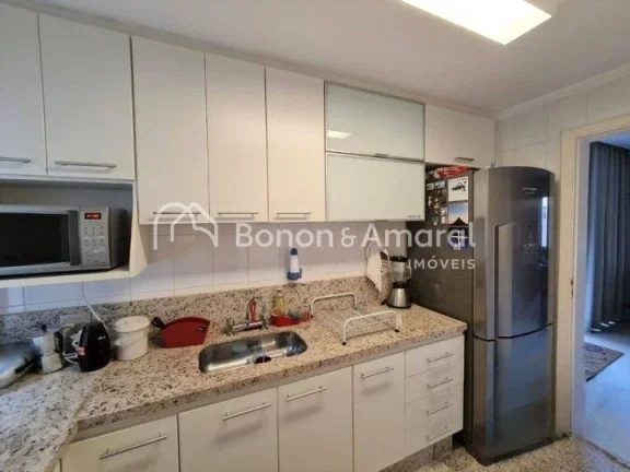 Imagem Excelente cobertura duplex, com área gourmet e hidromassagem. O imóvel possui sala para dois ambie...