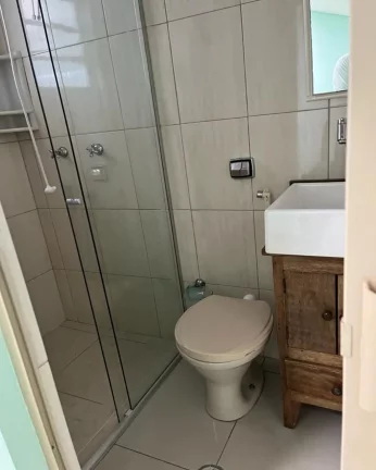 Imagem Vendo Sobrado em Condomínio Fechado 5 dormitórios