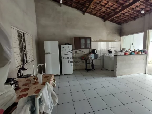 Imagem Casa à venda no bairro Vila Brasil - Guaratinguetá/SP