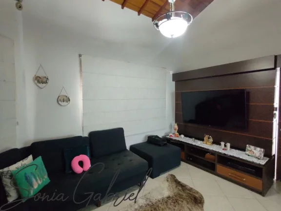 Imagem Impecável Casa em Condomínio à Venda em Vinhedo-SP - 3 Quartos, 1 Suíte, 2 Salas, 3 Banheiros, 4 Vagas, 212,10 m². Imagem Impecável Casa em Condomínio à Venda em Vinhedo-SP - 3 Quartos, 1 Suíte, 2 Salas, 3 Banheiros, 4 Vagas, 212,10 m².