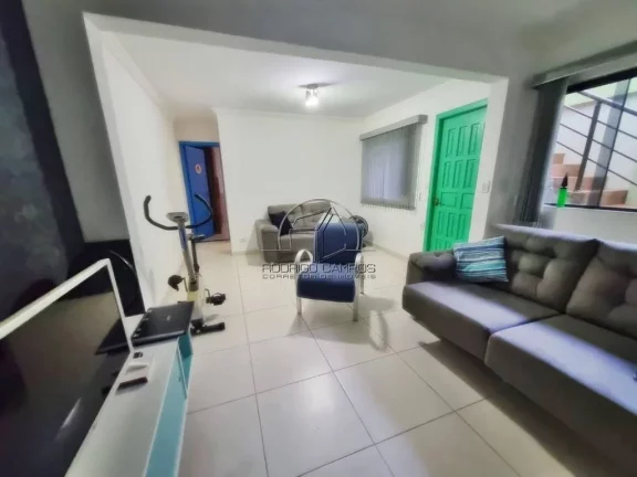 Imagem Sobrado Espaçoso 3 Quartos no Tupiry, Praia Grande - R$300 mil