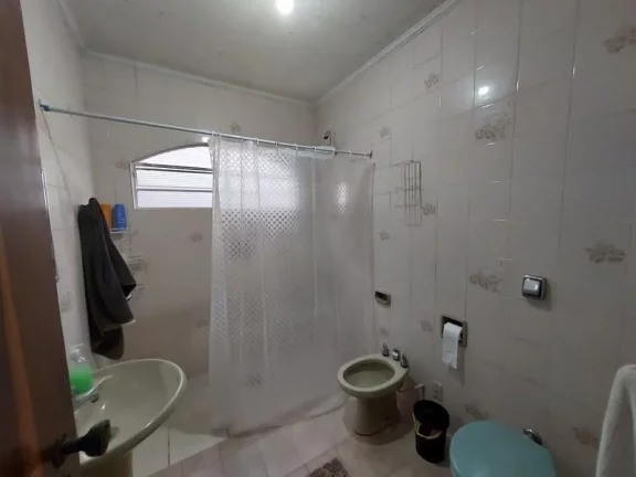 Imagem Casa de esquina 4 quartos - Boa Vista - em Botucatu